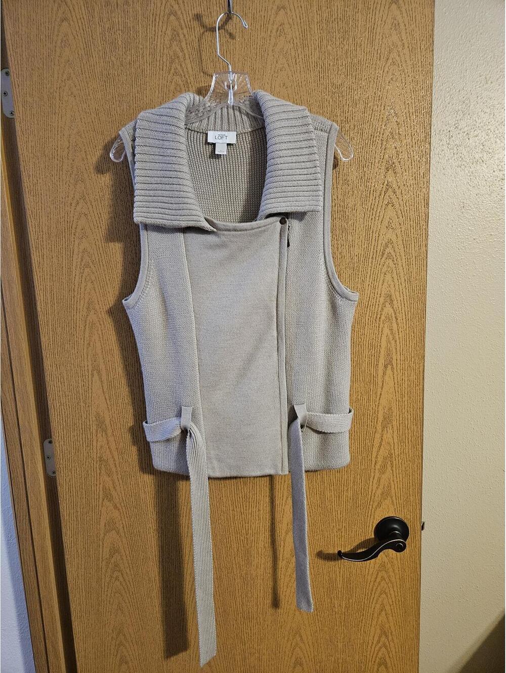 LOFT sweater vest with tie